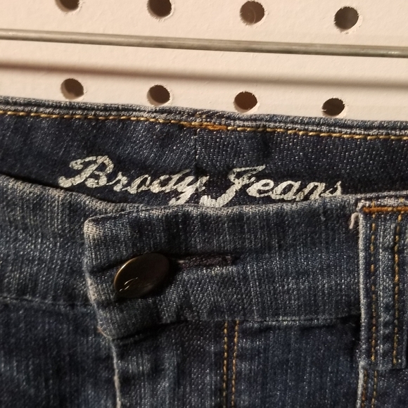 Brody's Jean's denim mini skirt - Picture 2 of 4